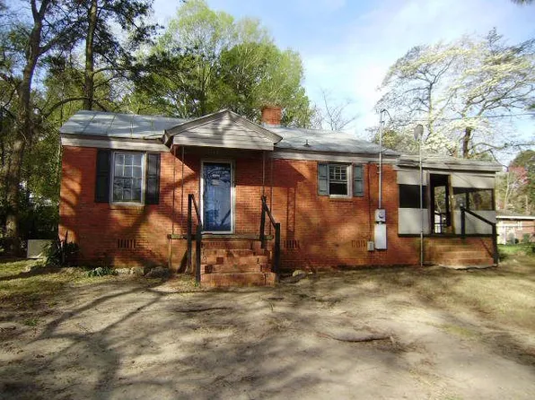 1112 Morningside Dr, Kinston, NC 28501