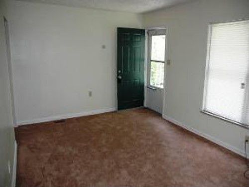 3rd image of 1767 Bide A Wee Park Ave