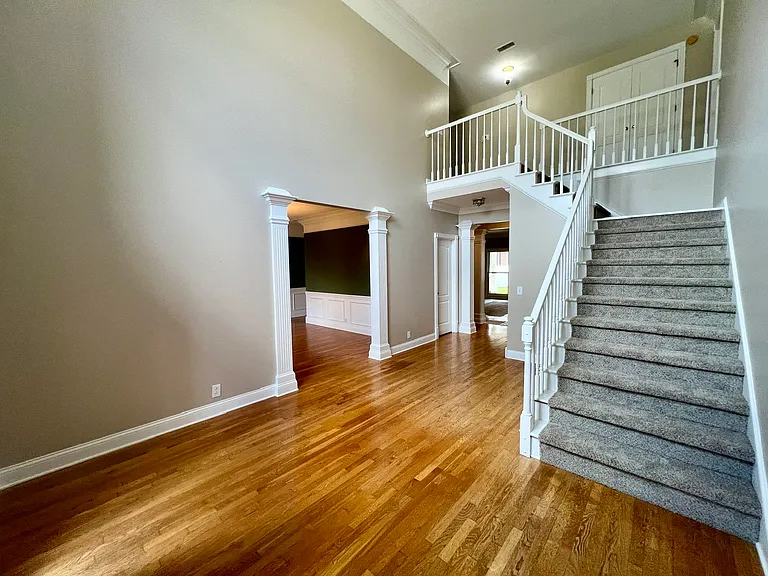 2903 Saint Johns Dr — Photo 5