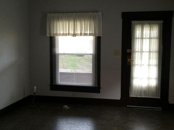 5th image of 1817 Westview Dr