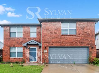 4948 Meadow Trails Dr, Fort Worth, TX 76244