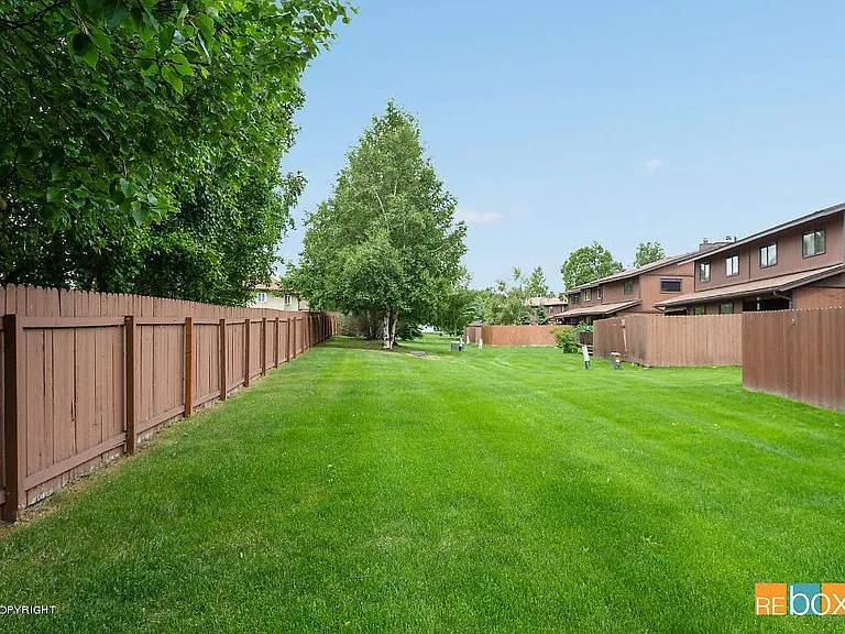 7820 Raymar Cir — Photo 5