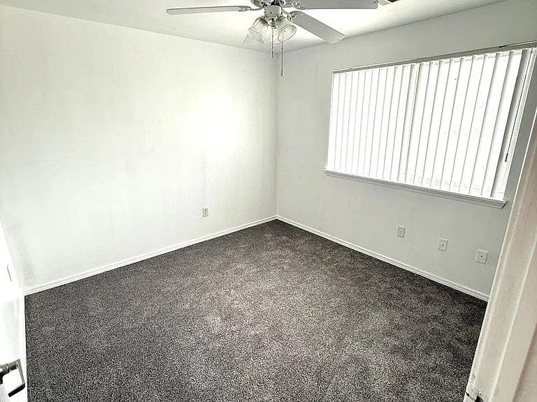 610 S 12th St #C201 — Photo 10