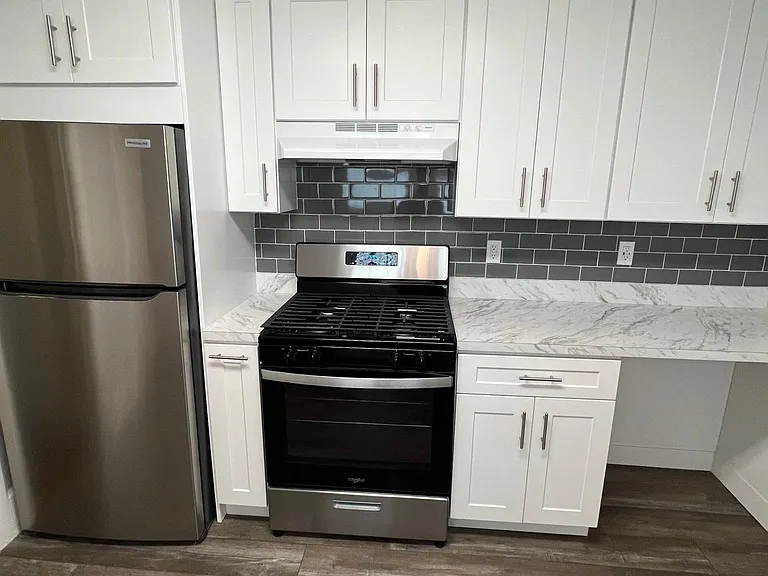 40 Dekalb Ave #2 — Photo 8