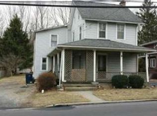 5744 Main St, Center Valley, PA 18034