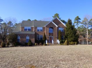 8 Beatrice Ln, Jackson, NJ 08527
