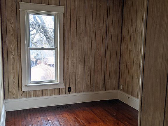 4th image of 1348 Lynn St APT 2