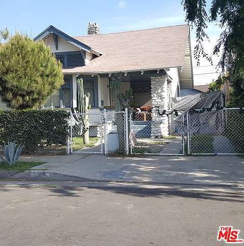 1st image of 731 W 50th St