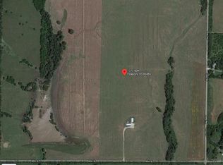 1072 80th St, Peabody, KS 66866