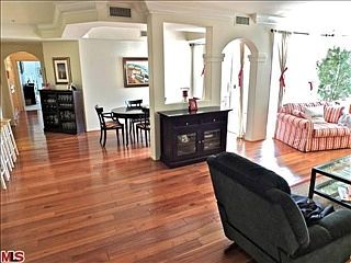 5th image of 11737 Goshen Ave APT 301