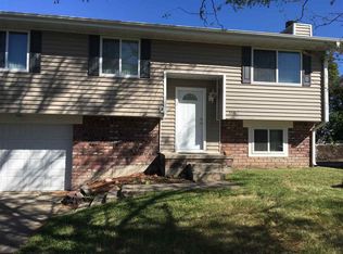 558 Briar Ave, Crete, NE 68333