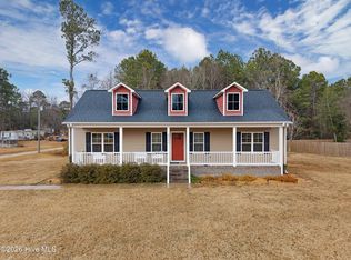 4540 Sharp Point Rd, Fountain, NC 27829