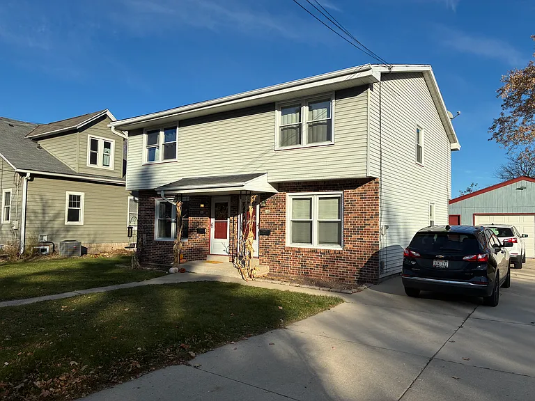 240 N Spring St #240 — Photo 1