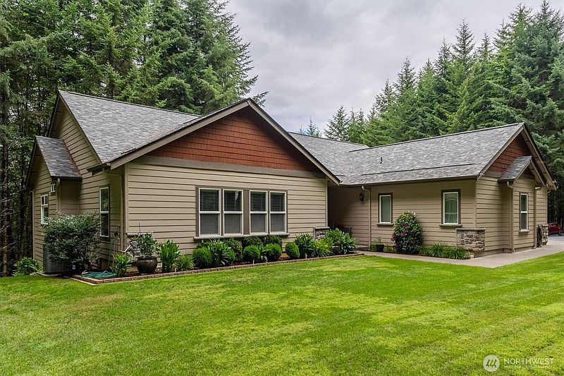 2nd image of 347 Ferncrest Road