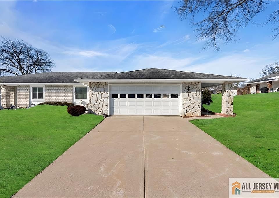 1st image of 165 Belmar Rd