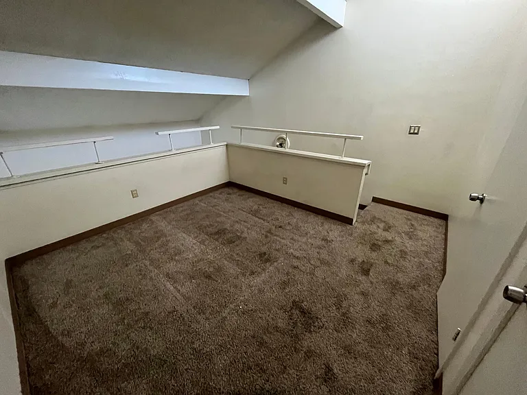 Baywood Apartments — Photo 12