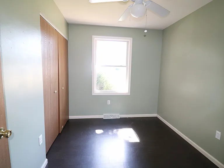 10 Spring House Ln — Photo 18