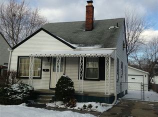 18745 Kingsville St, Harper Woods, MI