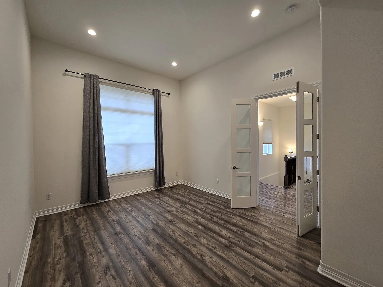3 bed, 2597 sqft, $3,500 — Photo 3