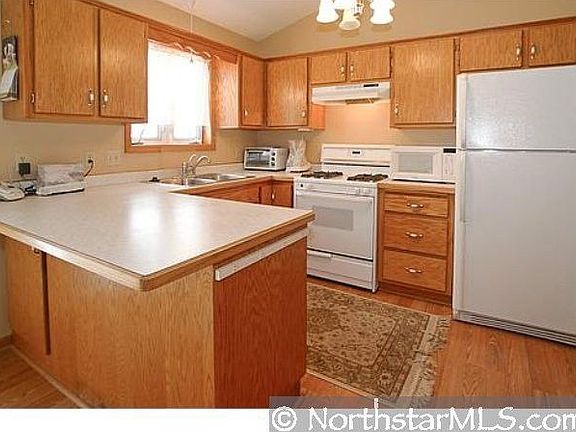 3rd image of 12283 Chisholm St NE