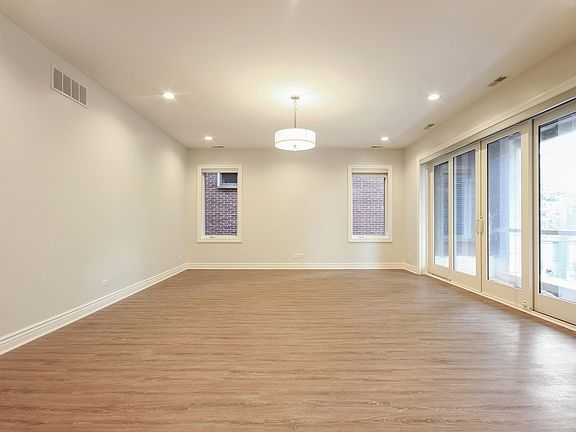 4th image of 1455 N Wieland St APT 202