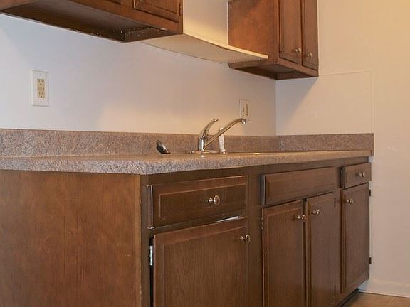4th image of 1333 Kendall St SE APT 138