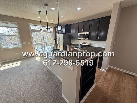 4th image of 11325 Sand Castle Dr #E