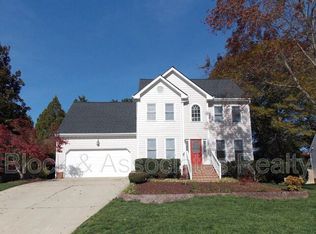 1905 Castleburg Dr, Apex, NC 27523