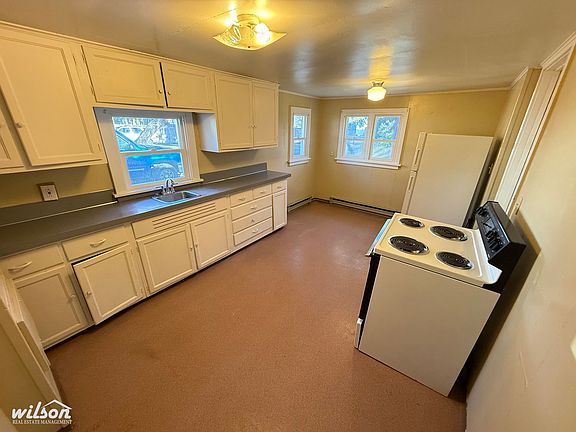 4th image of 504 1/2 N 16th Ave