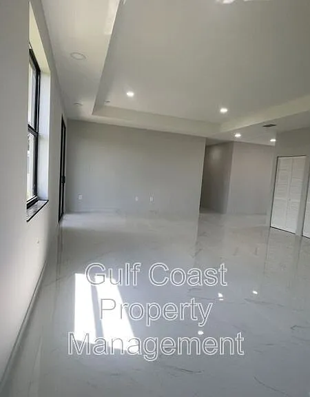 1114 NW 22nd Ter — Photo 5
