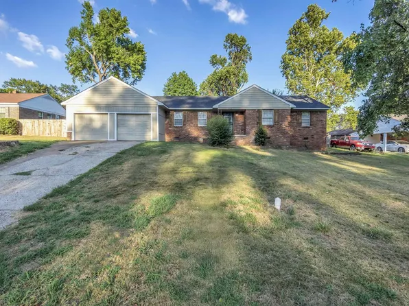 3002 Robbiedon St, Memphis, TN 38128