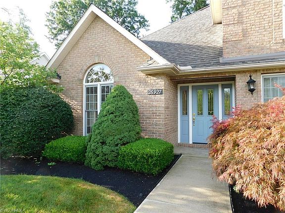 3rd image of 26927 Primrose Ln