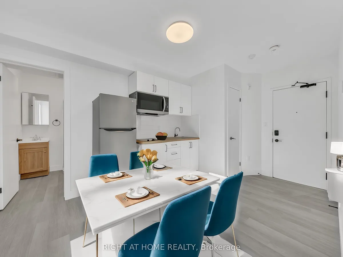 Building Photo - 1804 Drouillard Rd #202