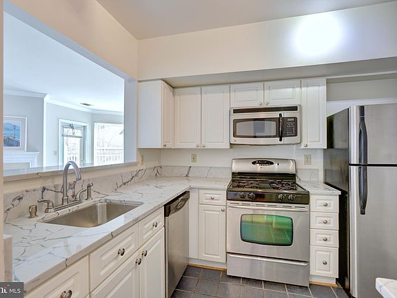 4th image of 12913 Alton Sq APT 407