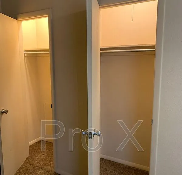 930 N Goetz Blvd #16 — Photo 6