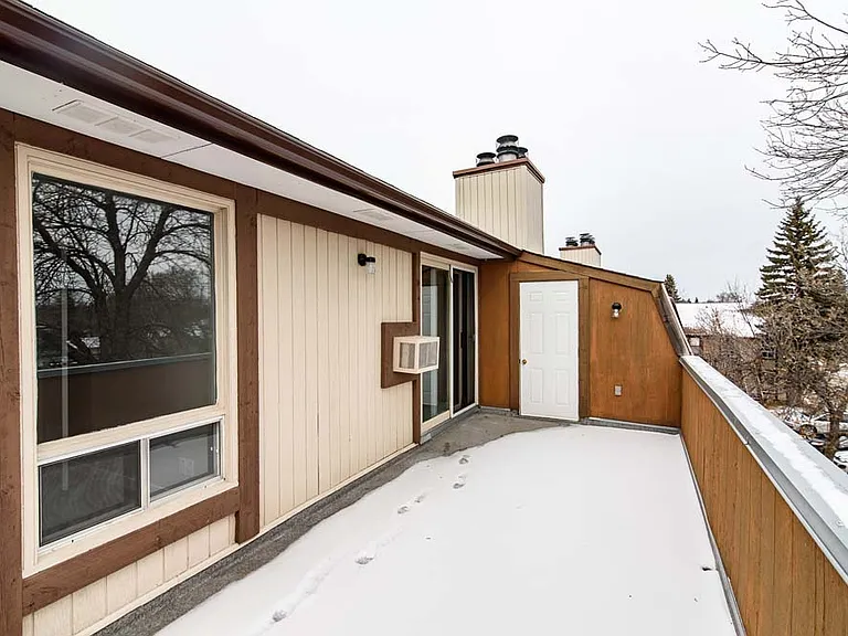 230 Fairlane Ave — Photo 7