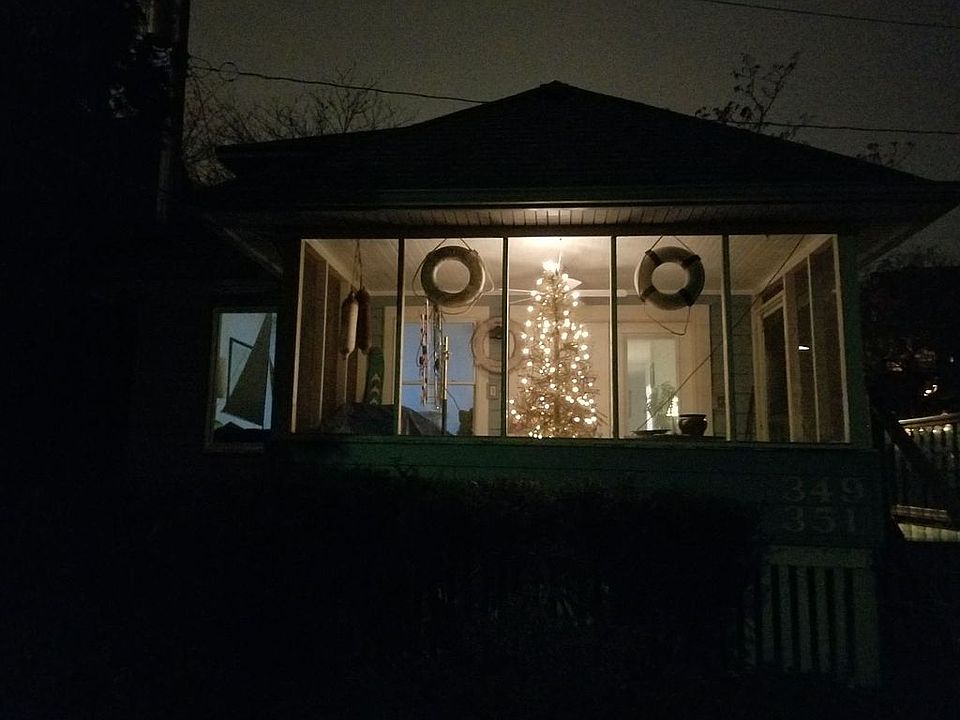 1st image of 351 Riverdale Dr