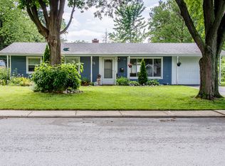 11 Greenfield Rd, Montgomery, IL 60538