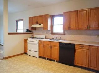 1093 Sea St #2, Quincy, MA 02169