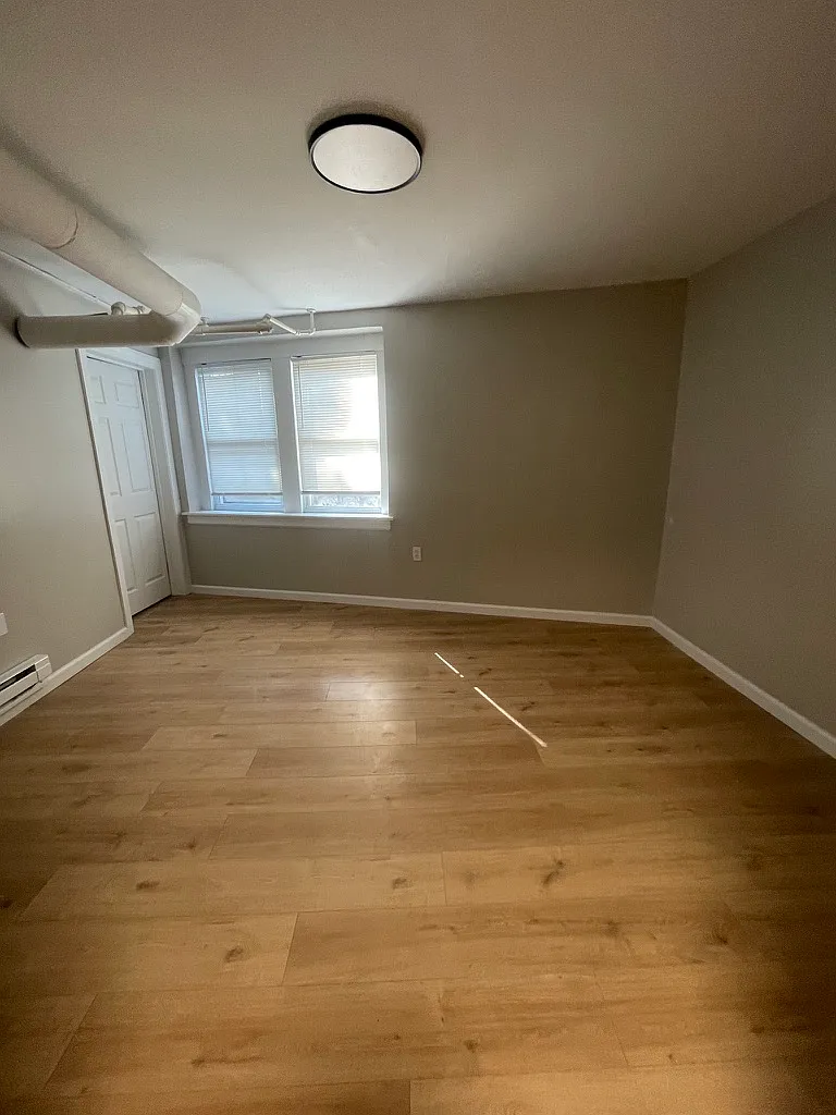 405 Main Street - 16 — Photo 1