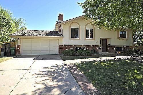 7744 Easter Lane