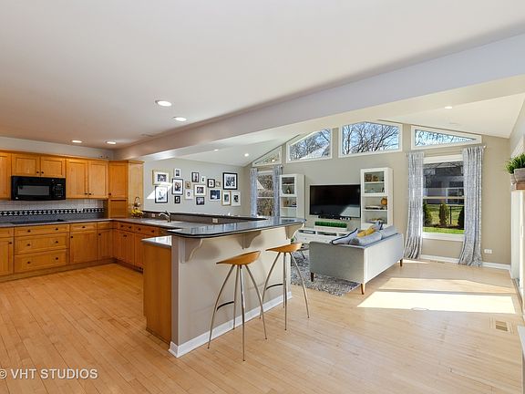 2nd image of 1760 Heather Ln