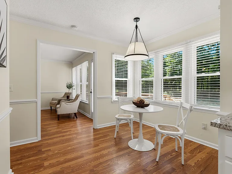 401 Redpath Dr — Photo 15