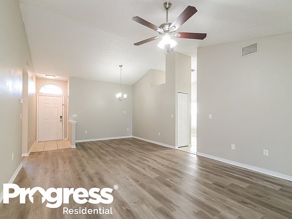 3rd image of 4705 Bloom Dr