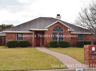 937 Snow Mass Dr, Hewitt, TX 76643