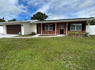 2632 Suncrest Dr, Sarasota, FL 34239