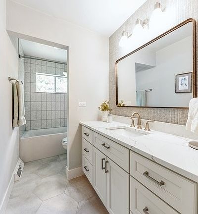 5th image of 734 Paradise Ln