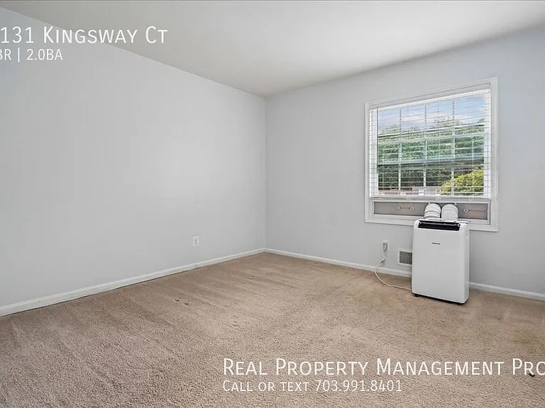 8131 Kingsway Ct — Photo 15