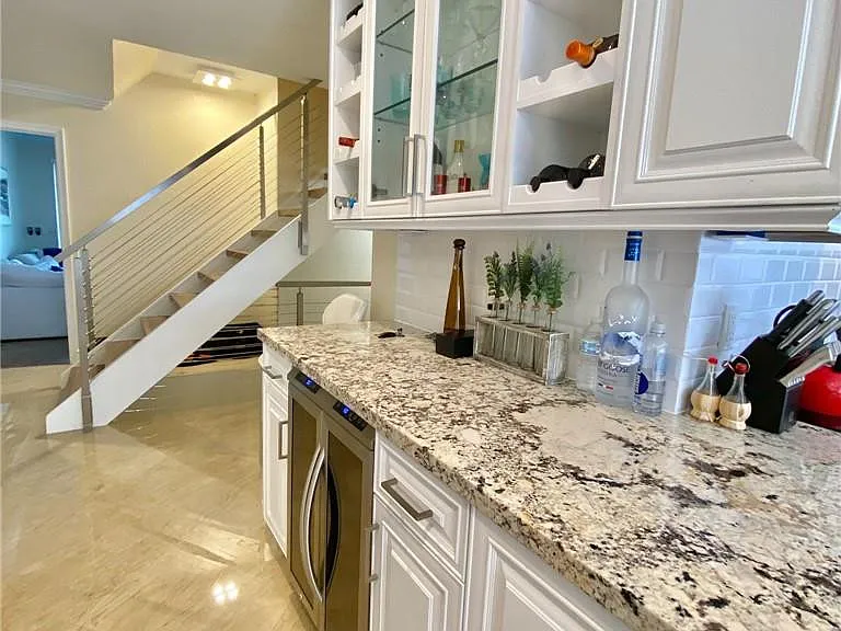 4230 N Ocean Dr — Photo 10