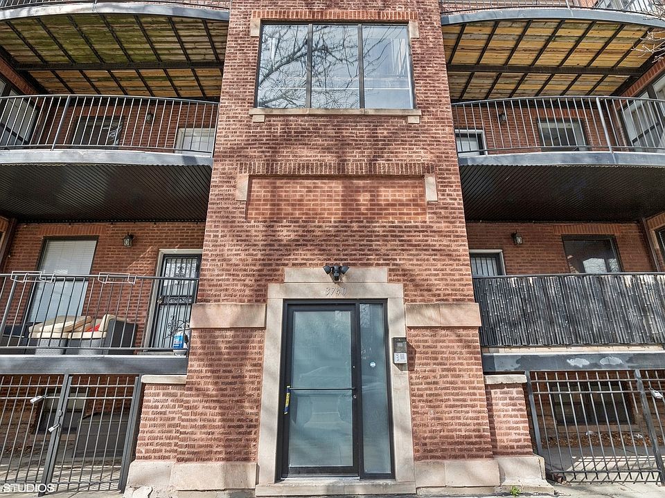 1st image of 3740 W Wrightwood Ave APT 1N